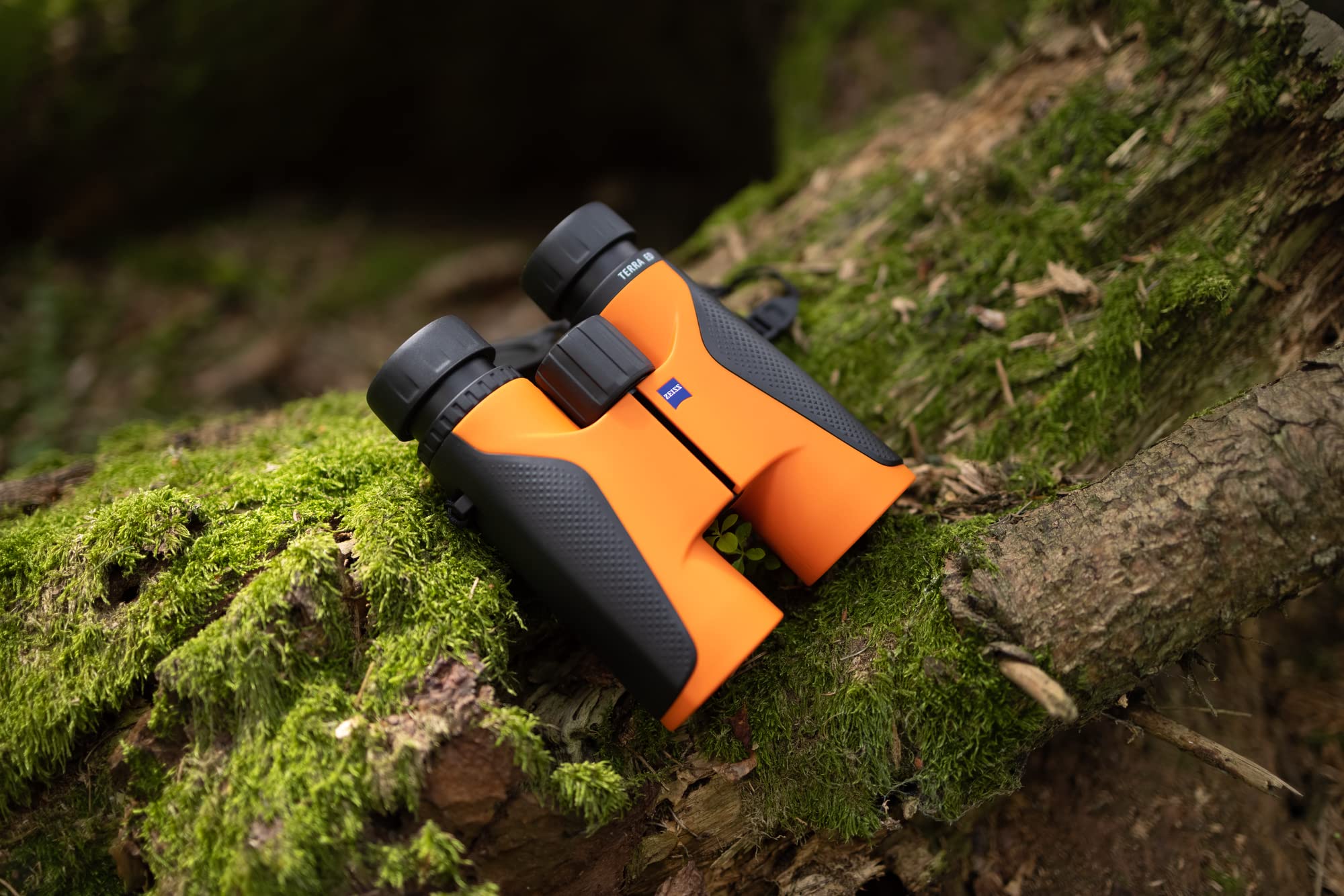 Amazon | ZEISS 双眼鏡 Terra ED 10×42 orange ダハプリズム式 Amazon | ZEISS 双眼鏡 Terra ED 10×42 orange ダハプリズム式